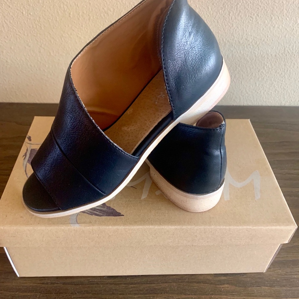 Mi,im Harley black open toe sandal